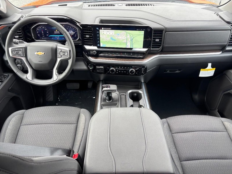 Chevrolet Silverado 1500 Vehicle Full-screen Gallery Image 6