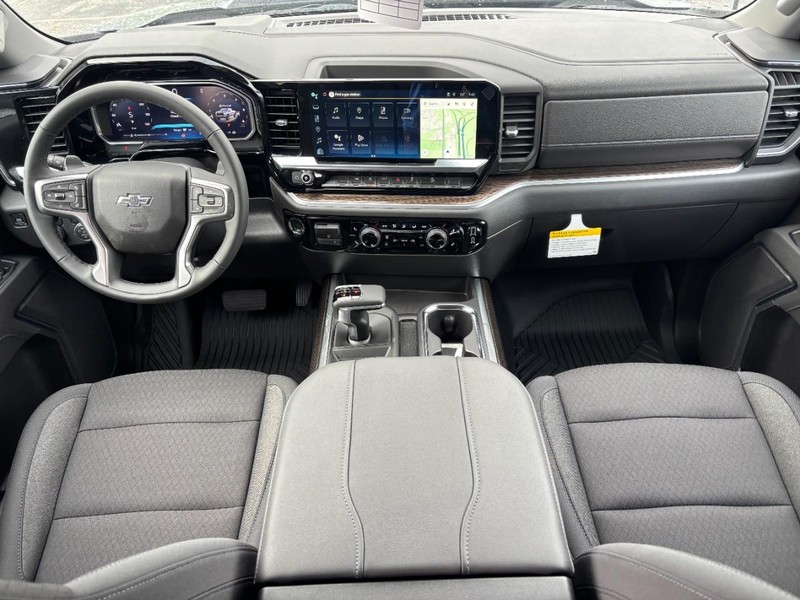 Chevrolet Silverado 1500 Vehicle Full-screen Gallery Image 6