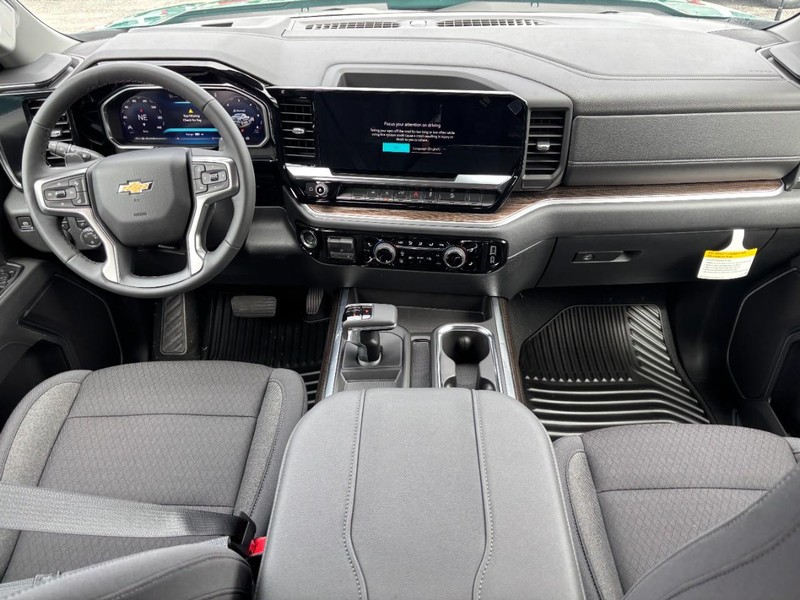 Chevrolet Silverado 1500 Vehicle Full-screen Gallery Image 6