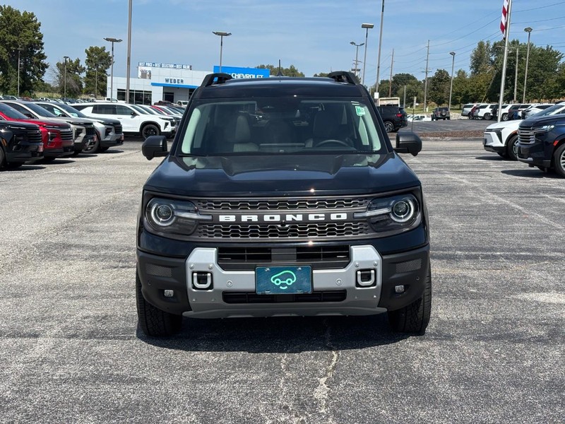 Ford Bronco Sport Vehicle Full-screen Gallery Image 08