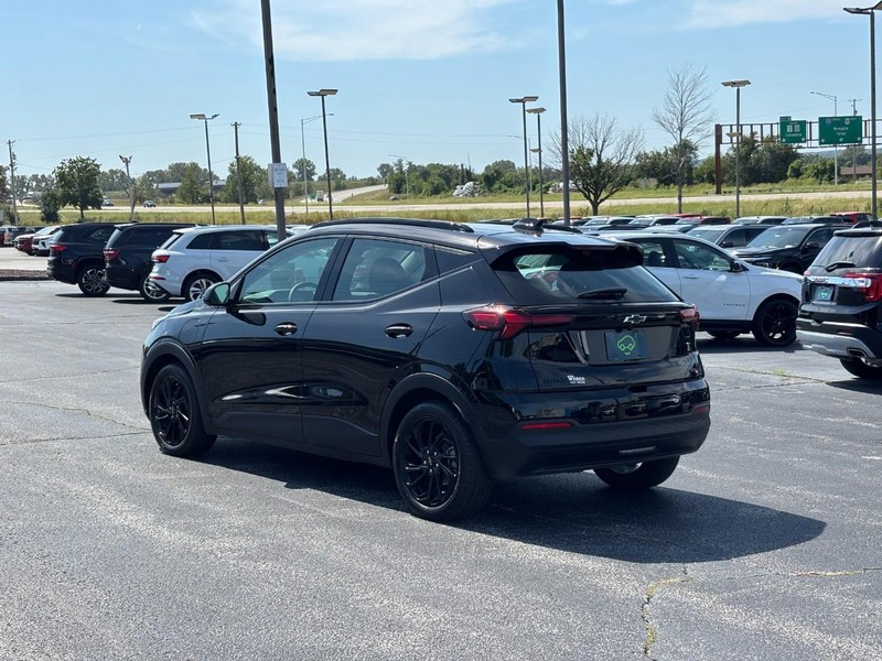 Chevrolet Bolt Vehicle Full-screen Gallery Image 03