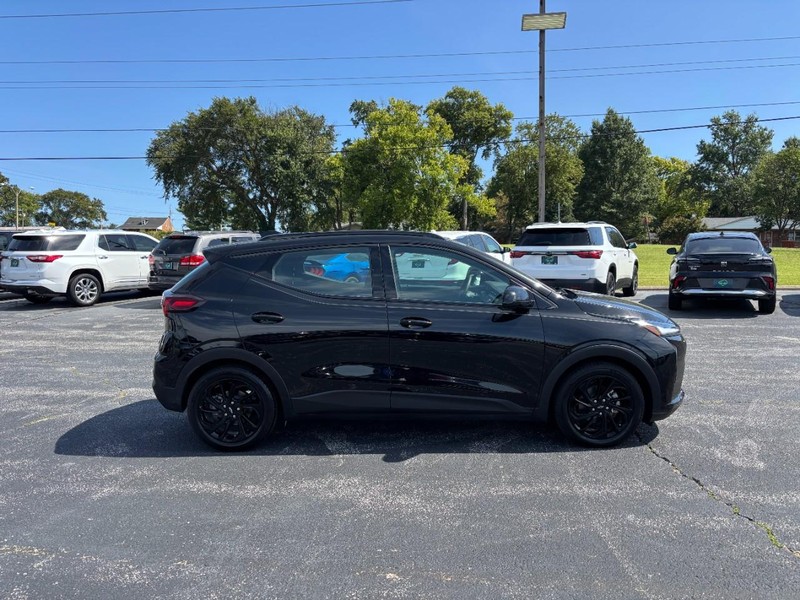 Chevrolet Bolt Vehicle Full-screen Gallery Image 06