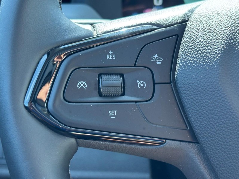 Chevrolet Bolt Vehicle Full-screen Gallery Image 18