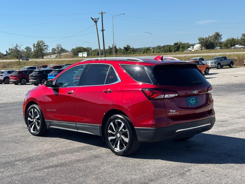 Chevrolet Equinox Vehicle Full-screen Gallery Image 03