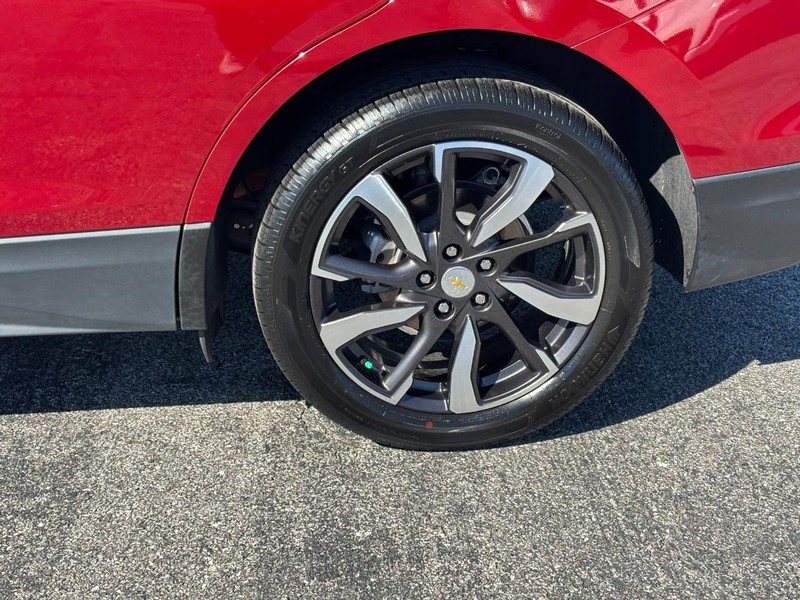 Chevrolet Equinox Vehicle Full-screen Gallery Image 09