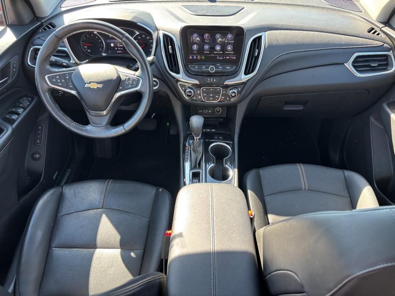 Chevrolet Equinox Vehicle Full-screen Gallery Image 11