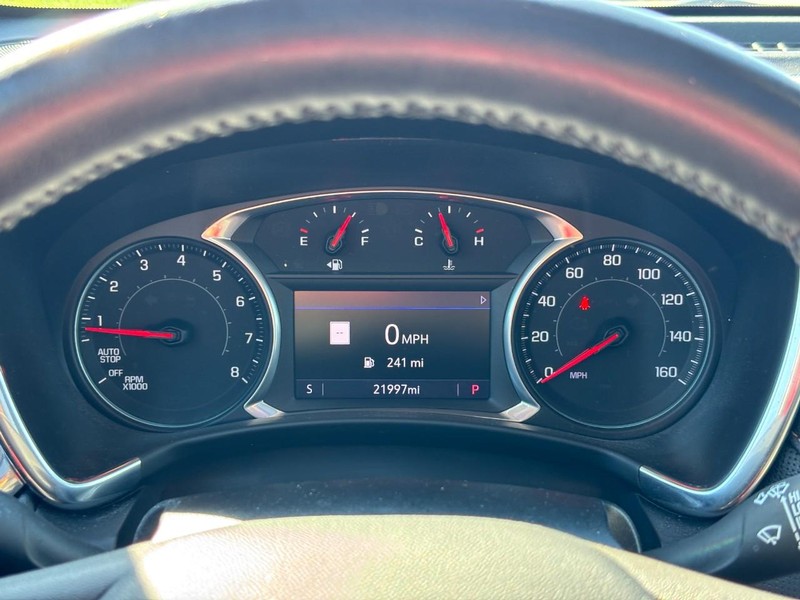 Chevrolet Equinox Vehicle Full-screen Gallery Image 19