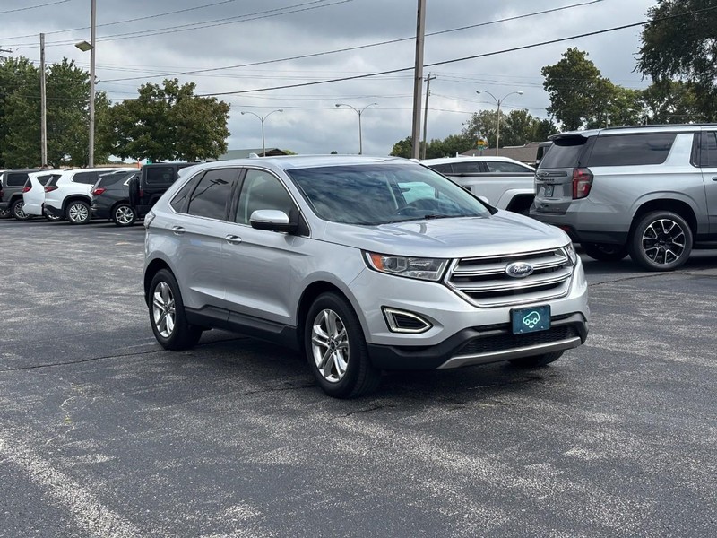 Ford Edge Vehicle Full-screen Gallery Image 07