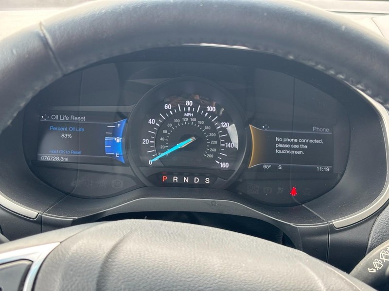 Ford Edge Vehicle Full-screen Gallery Image 19