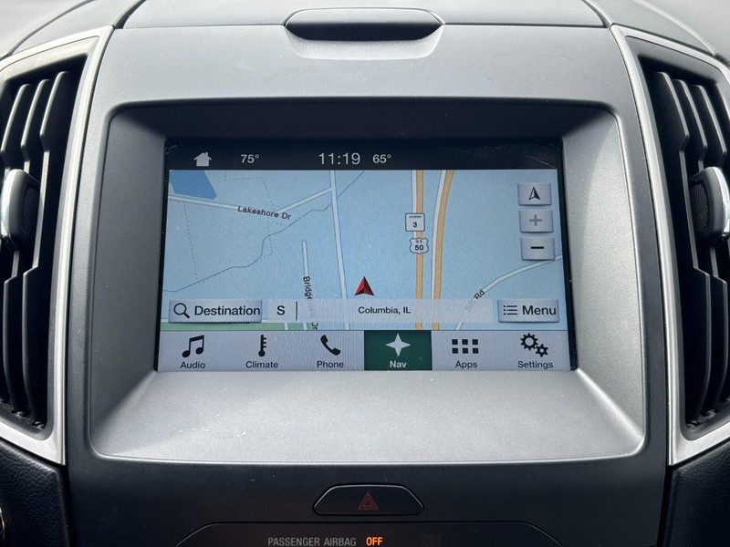 Ford Edge Vehicle Full-screen Gallery Image 21