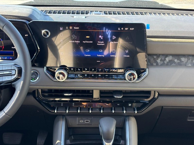 Chevrolet Colorado Vehicle Full-screen Gallery Image 8
