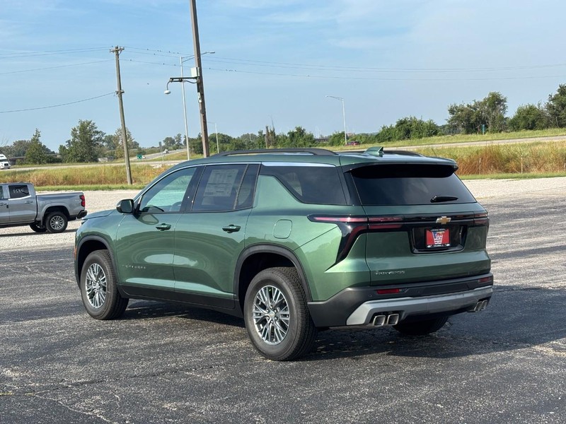 Chevrolet Traverse Vehicle Full-screen Gallery Image 3