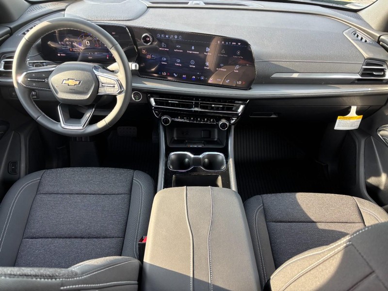 Chevrolet Traverse Vehicle Full-screen Gallery Image 7
