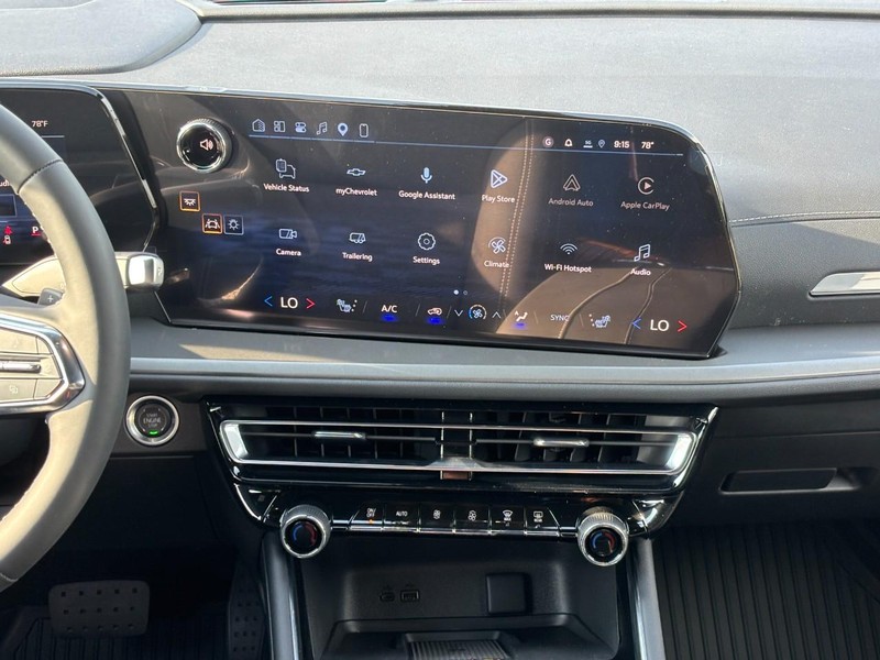 Chevrolet Traverse Vehicle Full-screen Gallery Image 9