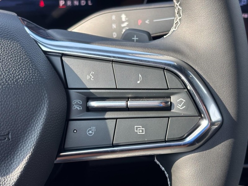 Chevrolet Traverse Vehicle Full-screen Gallery Image 14