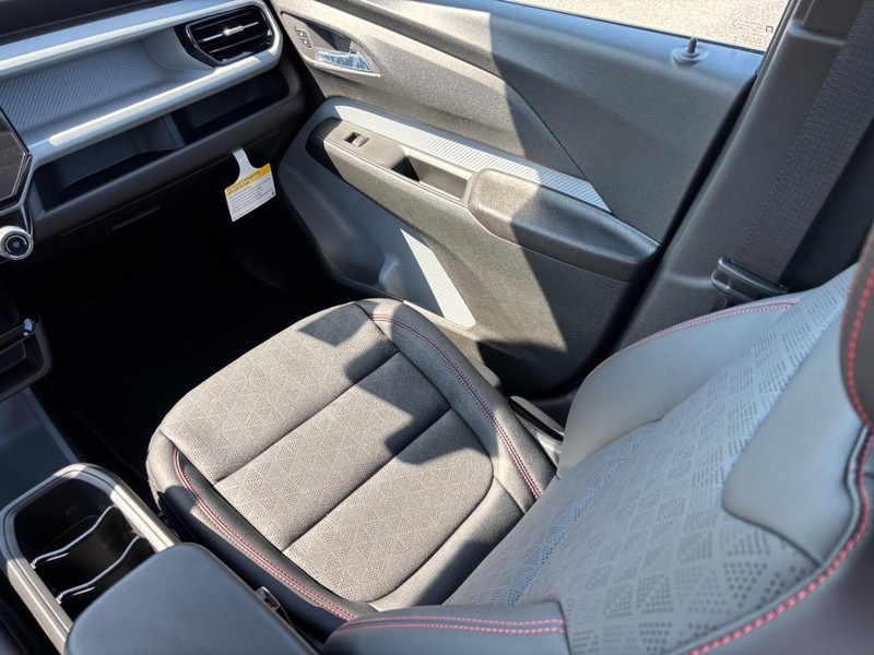 Chevrolet Bolt Vehicle Full-screen Gallery Image 9