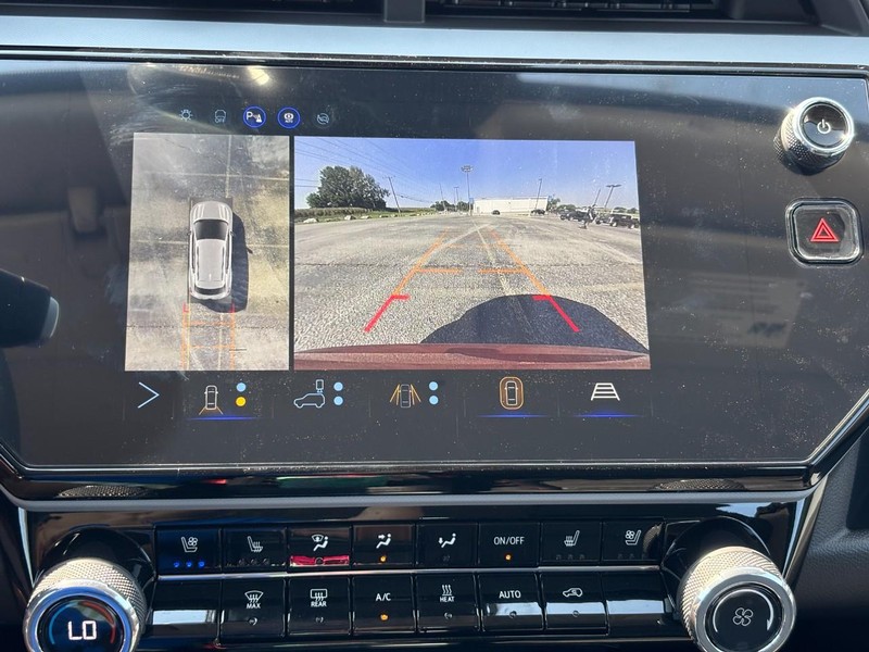 Chevrolet Bolt Vehicle Full-screen Gallery Image 17