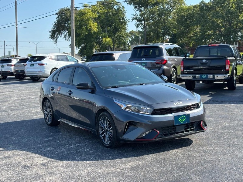 Kia Forte Vehicle Full-screen Gallery Image 07