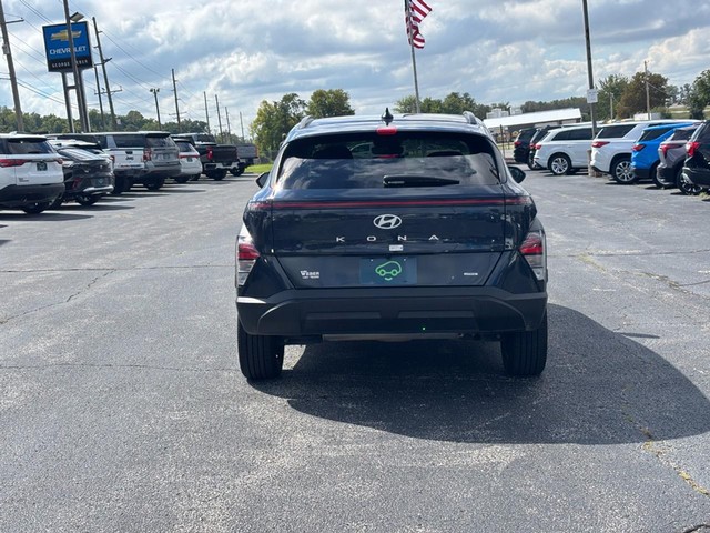 2025 Hyundai Kona SEL - Photo 4