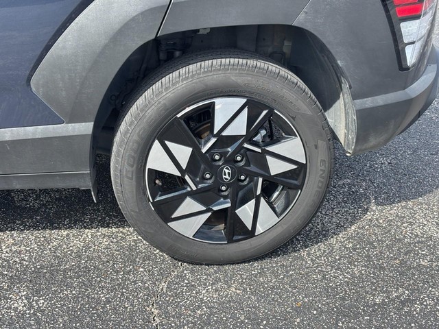 2025 Hyundai Kona SEL - Photo 9