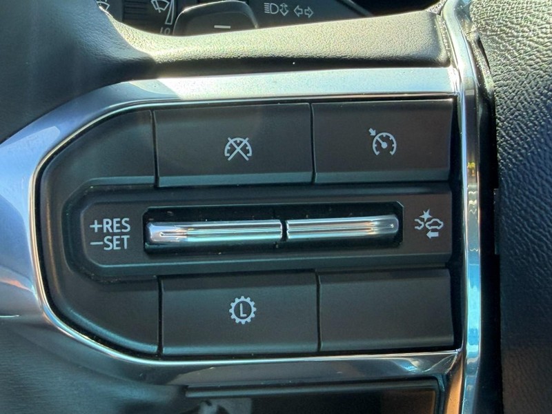 GMC Acadia Vehicle Full-screen Gallery Image 20