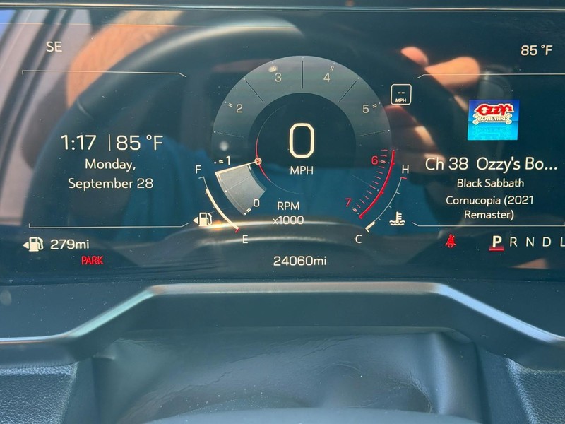 GMC Acadia Vehicle Full-screen Gallery Image 22