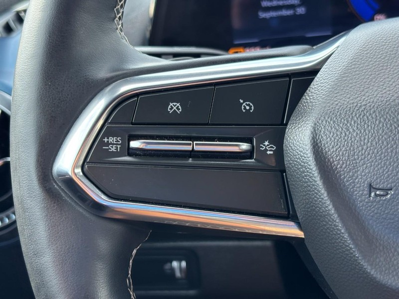 Chevrolet Equinox EV Vehicle Full-screen Gallery Image 17