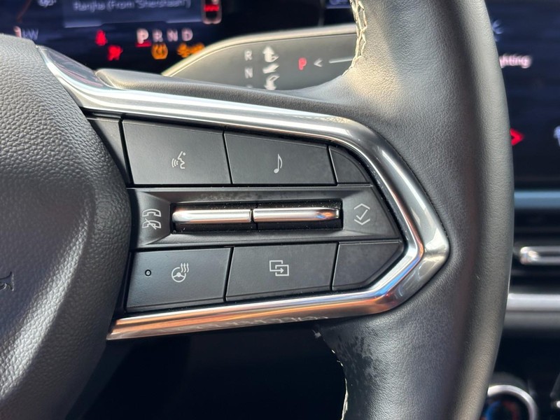 Chevrolet Equinox EV Vehicle Full-screen Gallery Image 18