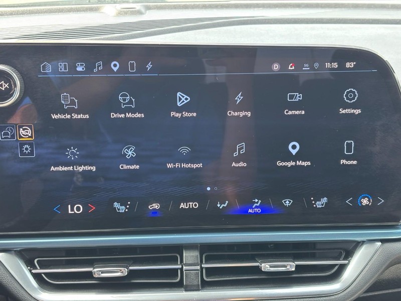 Chevrolet Equinox EV Vehicle Full-screen Gallery Image 20