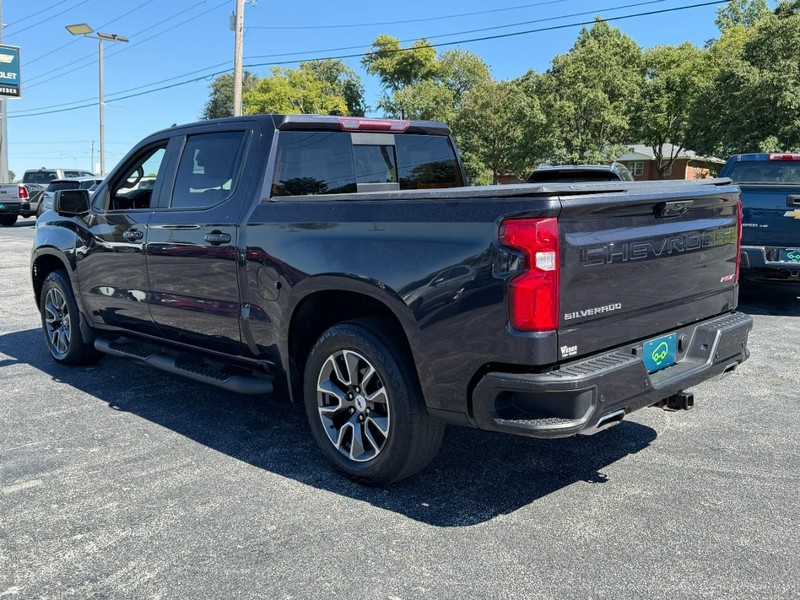 Chevrolet Silverado 1500 Vehicle Full-screen Gallery Image 03