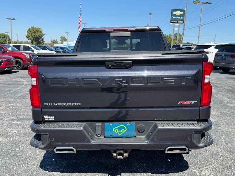 Chevrolet Silverado 1500 Vehicle Full-screen Gallery Image 04