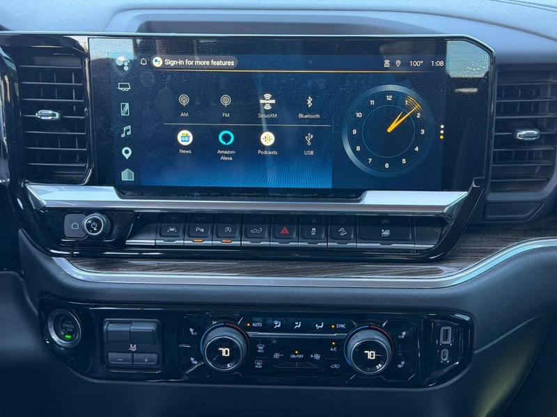 Chevrolet Silverado 1500 Vehicle Full-screen Gallery Image 13