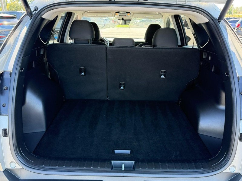 Hyundai Tucson Vehicle Full-screen Gallery Image 05