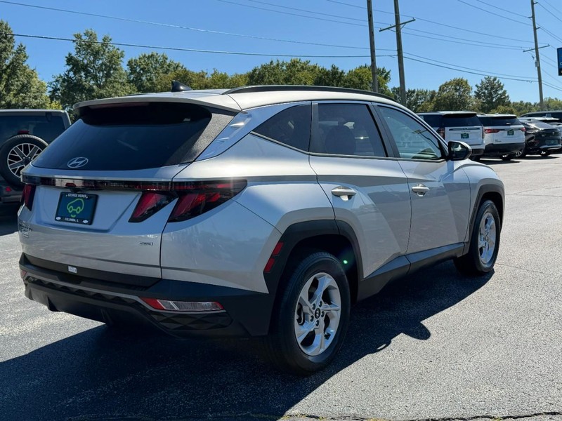 Hyundai Tucson Vehicle Full-screen Gallery Image 07