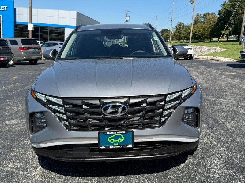 Hyundai Tucson Vehicle Full-screen Gallery Image 09