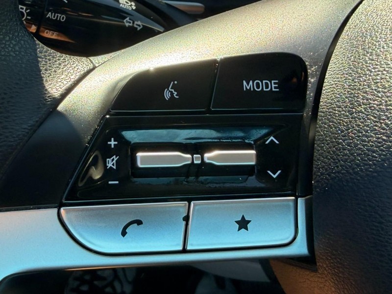 Hyundai Tucson Vehicle Full-screen Gallery Image 18