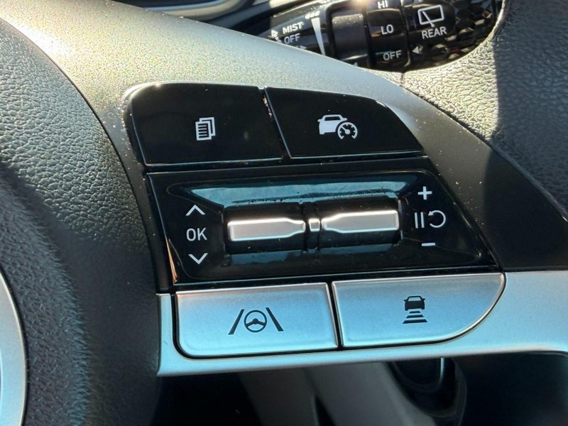Hyundai Tucson Vehicle Full-screen Gallery Image 19