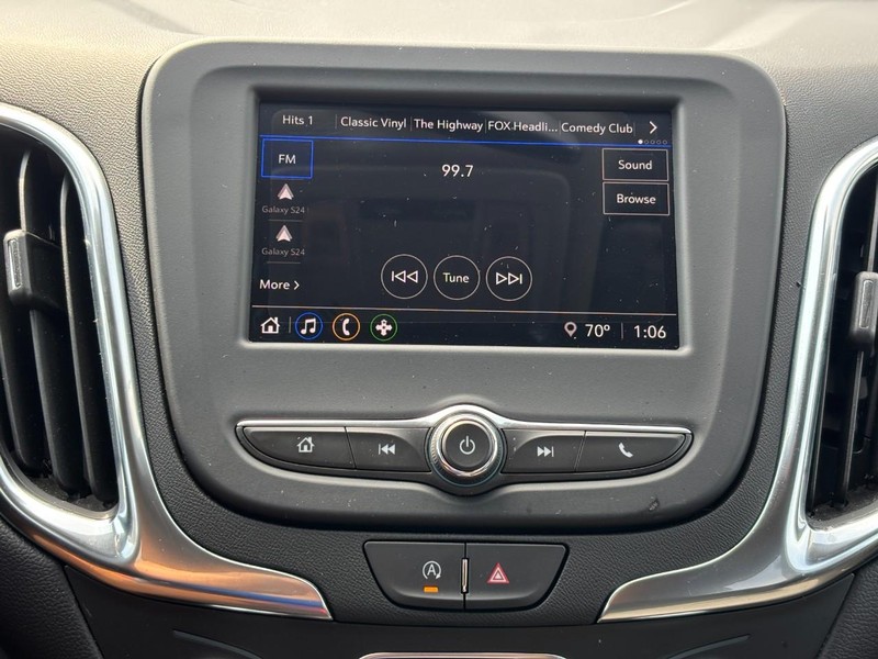 Chevrolet Equinox Vehicle Full-screen Gallery Image 20