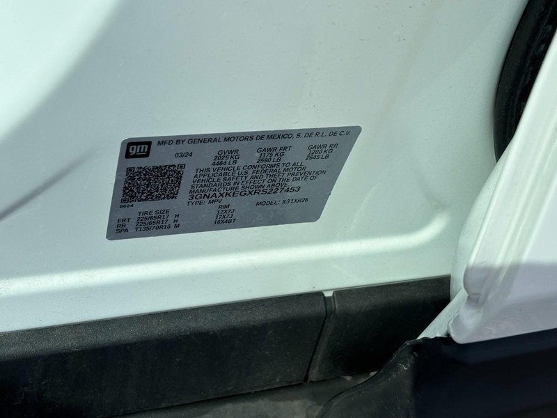 Chevrolet Equinox Vehicle Full-screen Gallery Image 23