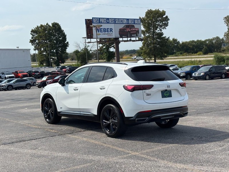 Buick Envision Vehicle Full-screen Gallery Image 03