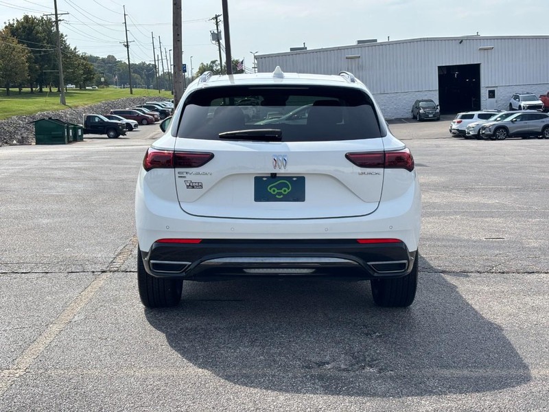 Buick Envision Vehicle Full-screen Gallery Image 04