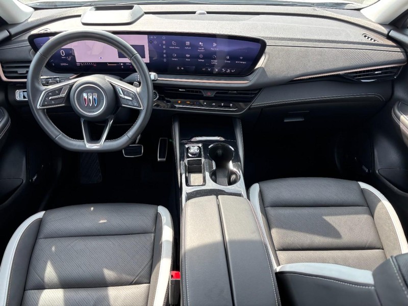 Buick Envision Vehicle Full-screen Gallery Image 11