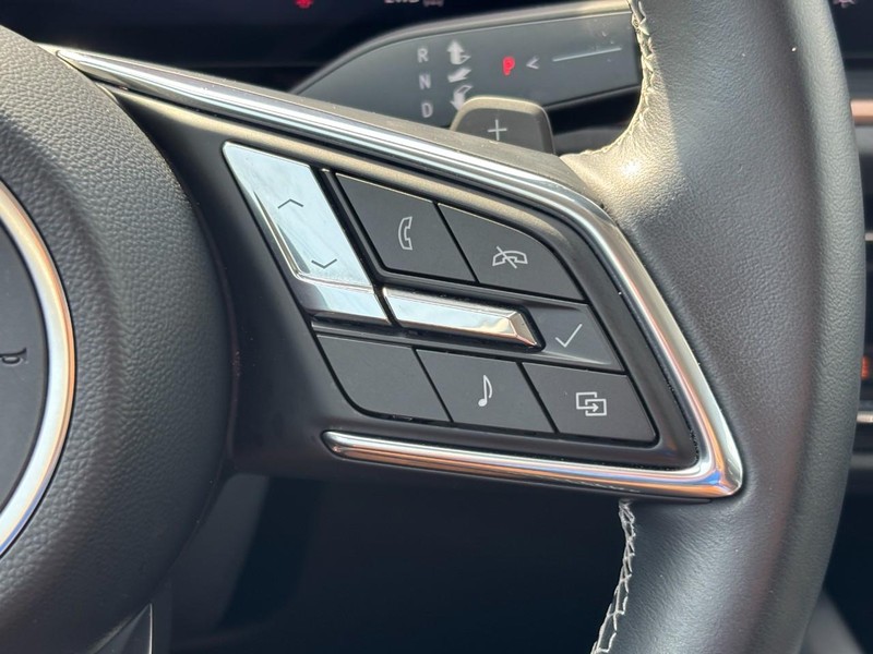 Buick Envision Vehicle Full-screen Gallery Image 18