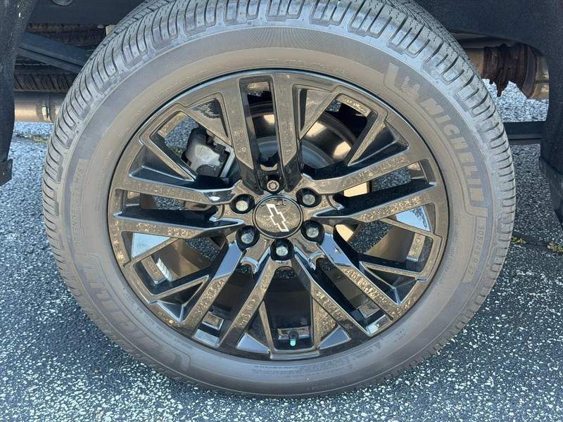Chevrolet Silverado 1500 Vehicle Full-screen Gallery Image 07