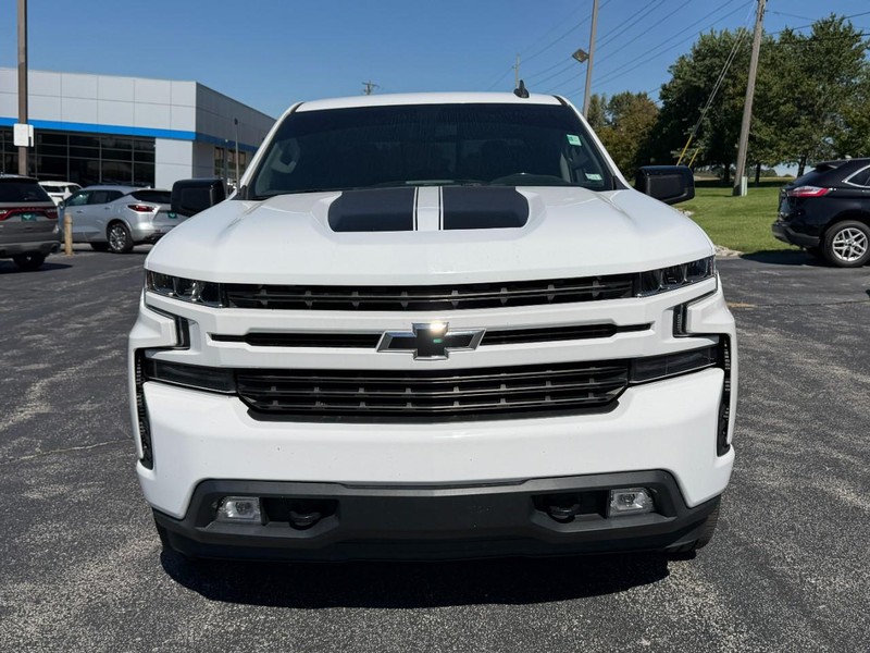 Chevrolet Silverado 1500 Vehicle Full-screen Gallery Image 09