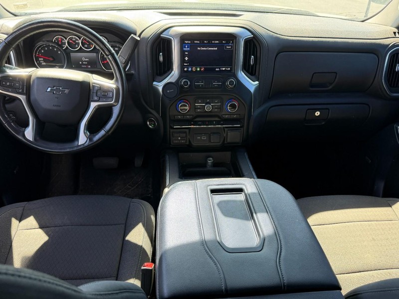 Chevrolet Silverado 1500 Vehicle Full-screen Gallery Image 11