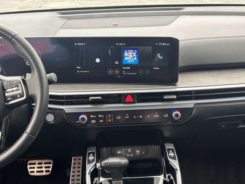 Kia Sorento Vehicle Full-screen Gallery Image 14