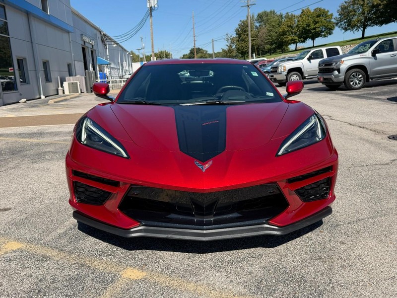 Chevrolet Corvette Vehicle Full-screen Gallery Image 08
