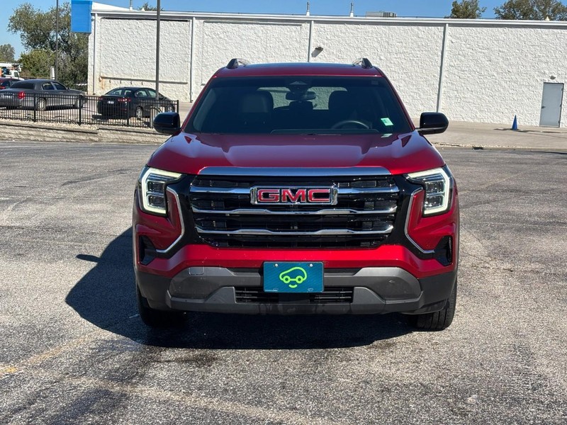 GMC Terrain Vehicle Full-screen Gallery Image 08
