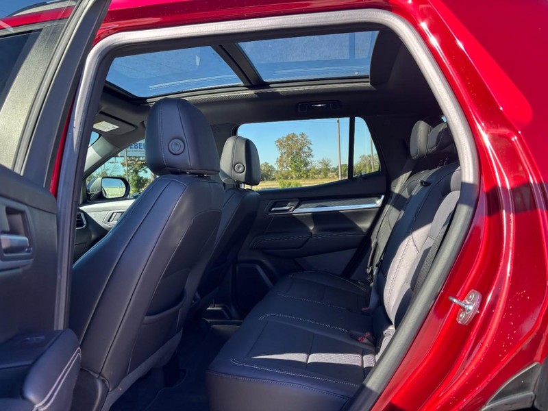 GMC Terrain Vehicle Full-screen Gallery Image 10